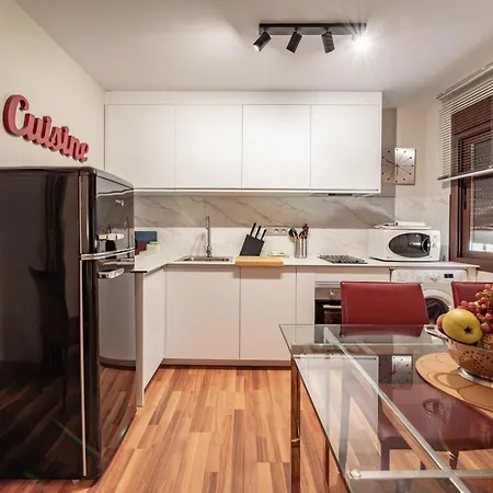 Center Modern Апартаменты